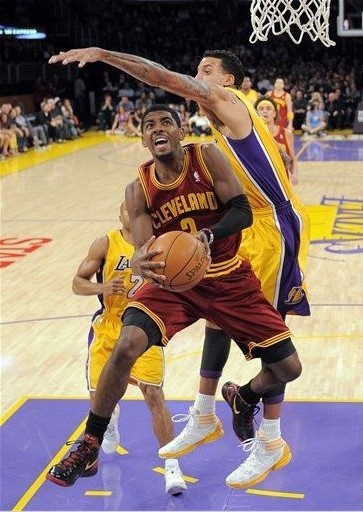 在整个交易 在整个交易