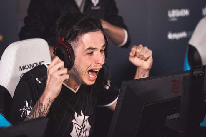 在合法边界 在合法边界